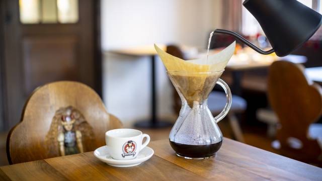 Bester Kaffee: in Freiburg geröstet, am Tisch frisch gebrüht - Hotel Schloßmühle